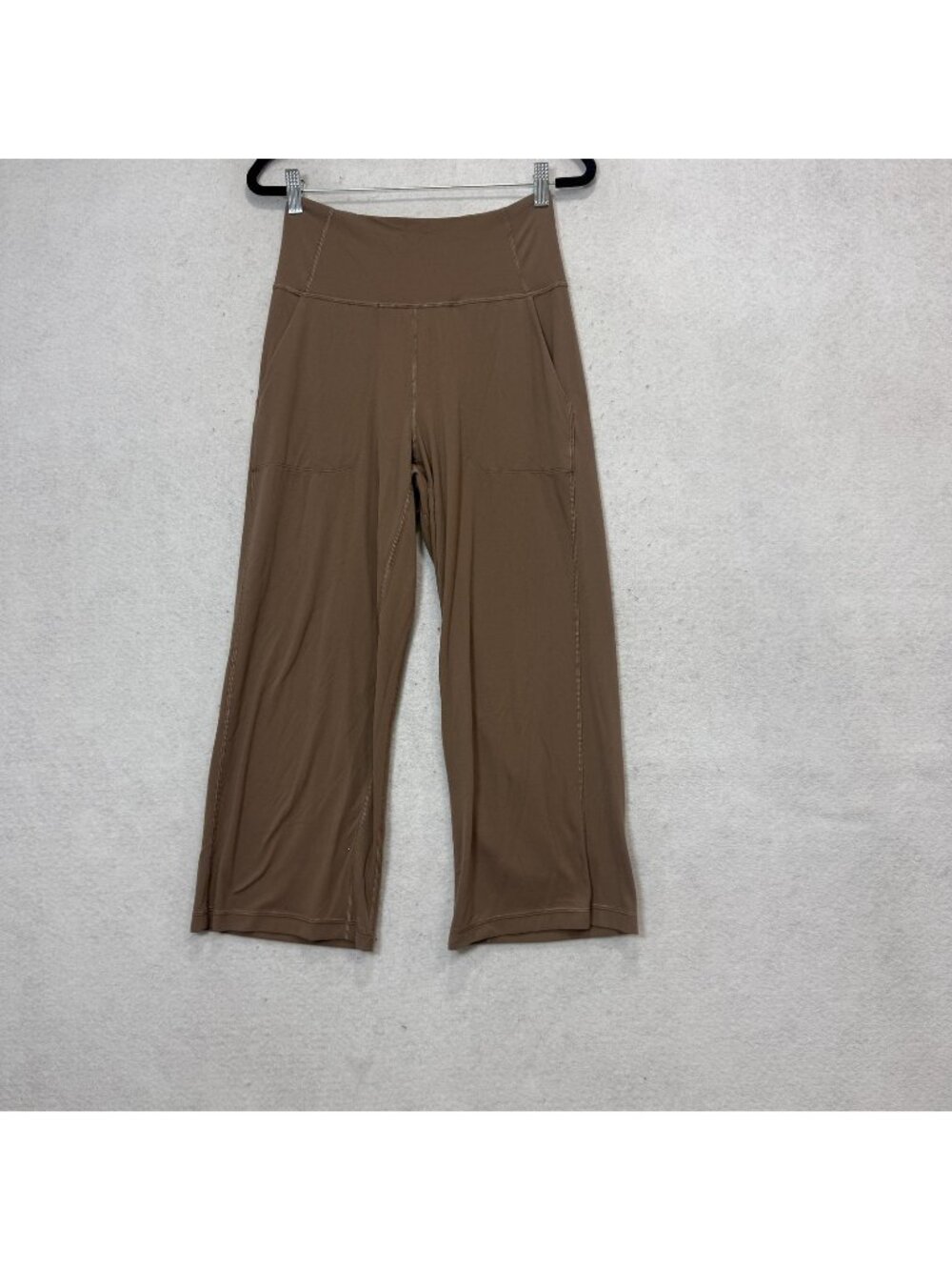 Lululemon Pants Womens 6 Brown Cropped Wide Leg Pockets Yoga Athletic Stretch